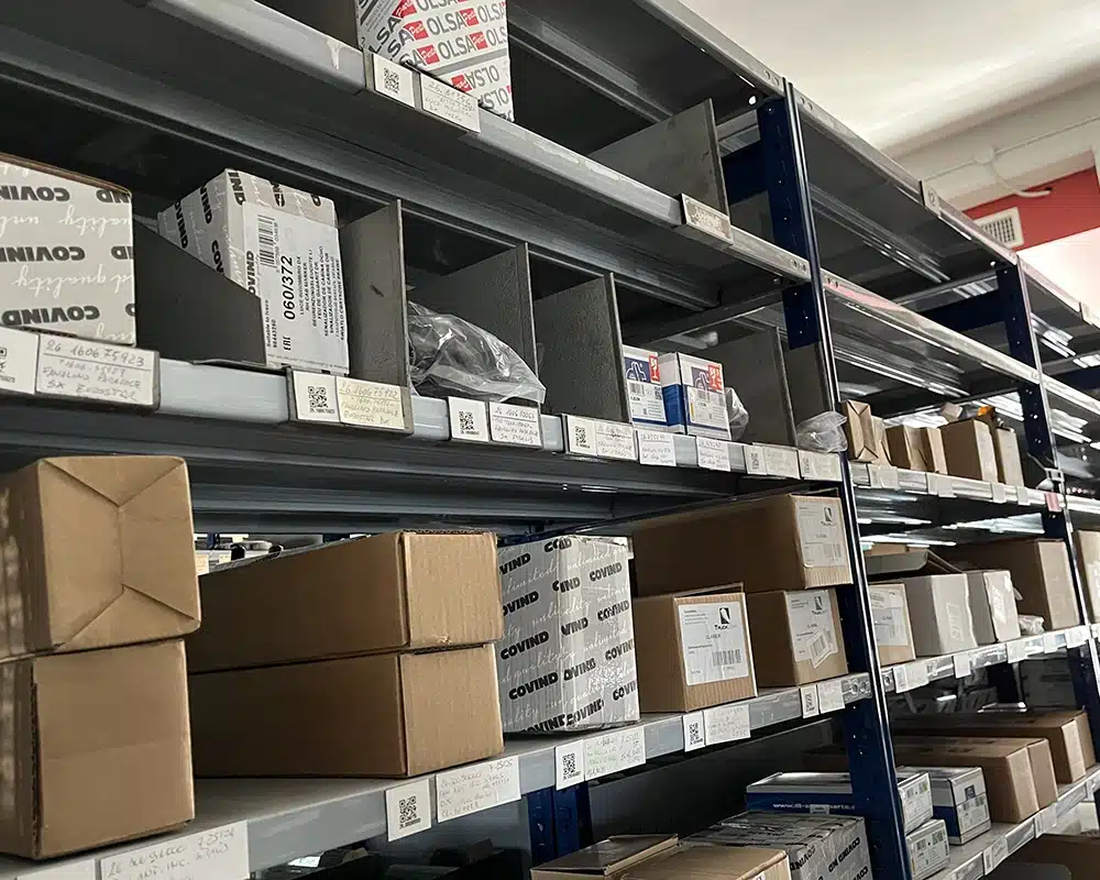 frecce e indicatori per camion a Parma