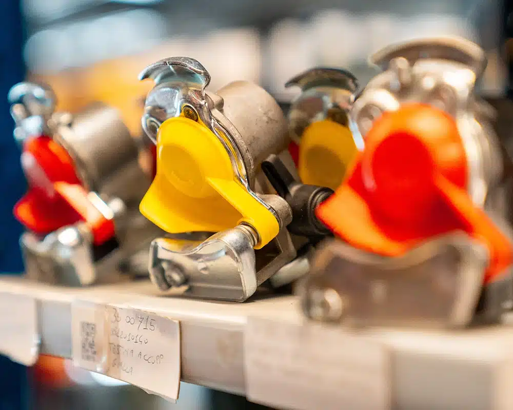 sospensioni-pneumatiche-per-mezzi-industriali-parma